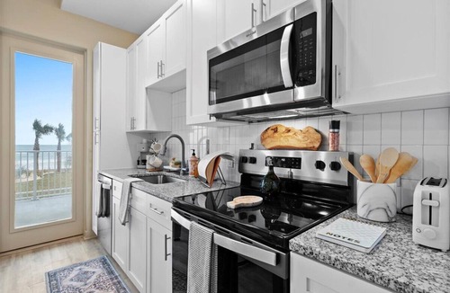 Daytona Beach Condo | Oceanfront Oasis Daytona Beach 1BR/1BA - Building View - 205