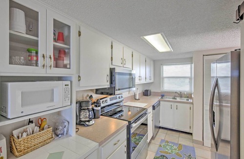 Ormond-by-the-Sea Condo | Oceanfront Ormond Beach Condo w/Pool Access!