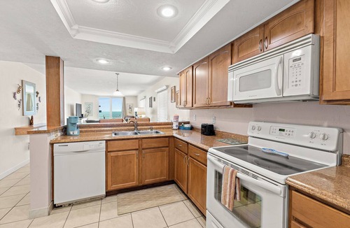 Indian Harbour Beach Condo | Oceanfront 2BR Condo 2nd Floor Balcony Overlooking Pool, Unit 201
