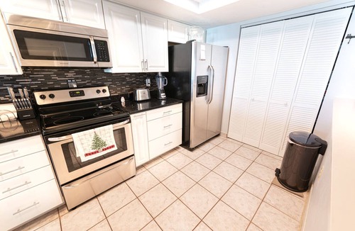 Indian Harbour Beach Condo | Oceanfront 2BR Condo 6th Floor Balcony with Stunning Ocean Views, 605