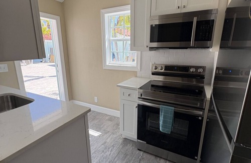 Sunset Beach House | Oceanview daydream 2BR cottage #7