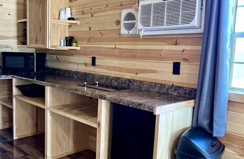 Rockerville Cabin | Off-Grid Cabin Fully Equipped in South Dakota