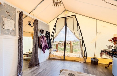 Tombstone House | Off-Grid Tented Cabin, Perfect for a Getaway in the Best Vacation Spot for Couples, Brisbee, Arizona