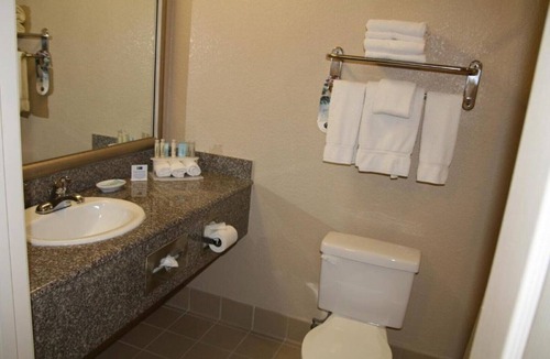 Union City House | Offering multiple transportation options just minutes from our front door.