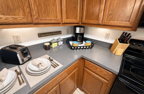 Euless House | Olive & Oak- att&t stdm, 2b2b, game room, 6 flags
