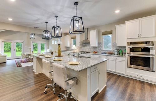 Prairieville House | On Several Acres! Luxury Home in Prairieville