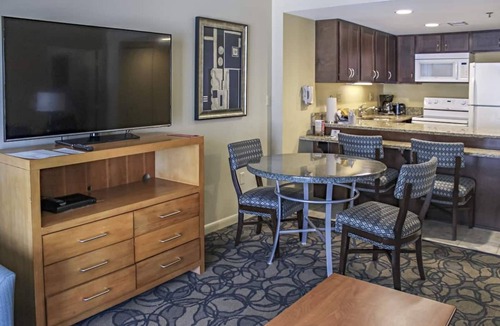 Daytona Beach Hotel | One Suite w/Balcony | Outdoor Pool Access | Tiki Bar | Free Parking