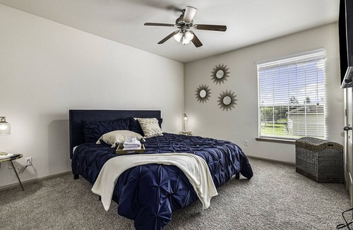 Webster House | Opuluxe 2BD/2BA Stylish Suites w/ Pool & Gym!