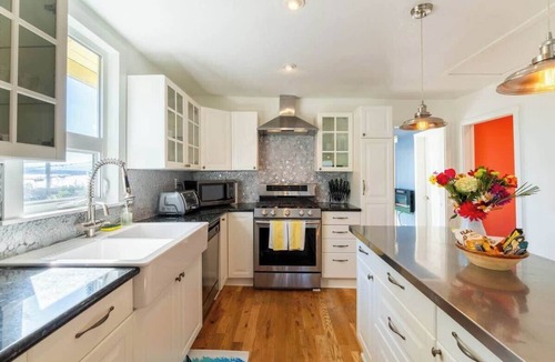 Richmond Beach Apartment | Orca Haven: 2BR w/Scenic Views, Richmond Beach