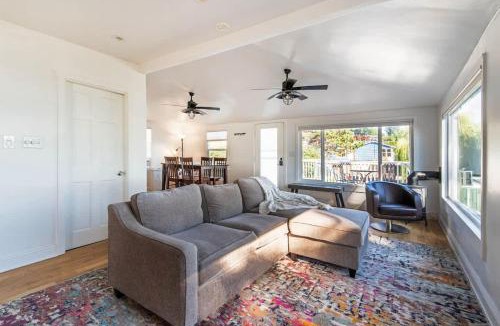Richmond Beach Apartment | Orca Haven - 2BR with Scenic Views in Richmond Beach