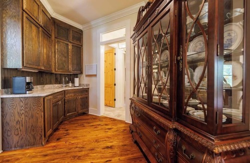Thomasville House | Orchard Pines - 4 Bed, 3.5 Bath Private Thomasville Retreat on Pond + Kayaks