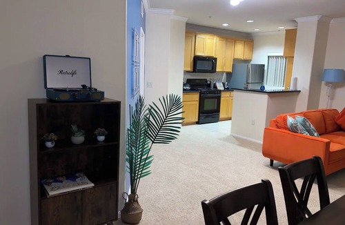 Downtown Los Angeles Apartment | Orsini Luxury Retreat: 2BR/2BA