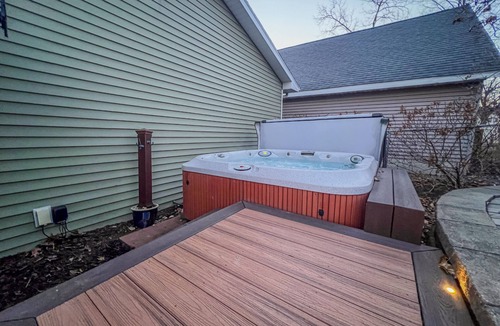 Cedar Falls House | Outdoor Oasis With HOT TUB, Brick Patios, Large Deck & Fenced In - 3Bed/2Bath!