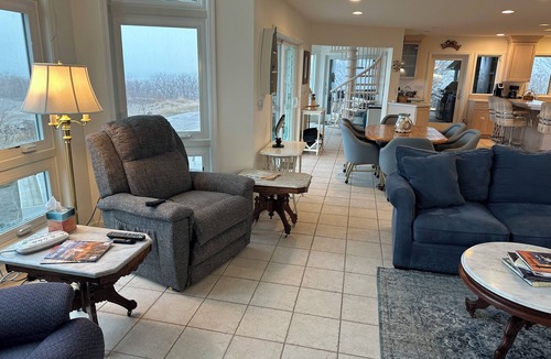 Port Clinton House | Oversized 5-bedroom/4.5-bath house with private pool and beach in Port Clinton