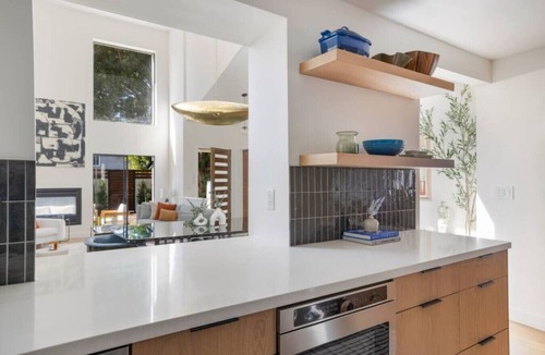 Venice House | Pacific Breeze - Modern Venice Beach Home