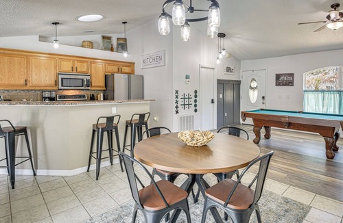 Palm Coast Cottage | Palm Coast Comfort: Family Home w/Lanai, Big Yard