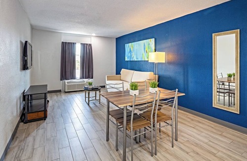 Altamonte Springs Hotel | Palm Tree Inn Altamonte Springs Orlando