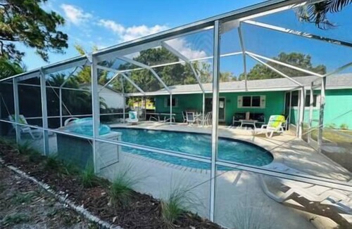 Vero Beach South House | PalmeBleu Pool, EV, King, Ping Pong 15 Min Beach
