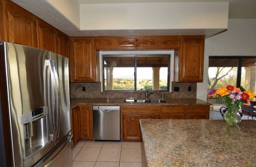 Sin Vacas House | Panoramic Views, A Great Location, Gated Community, Relax near Golf & Shopping