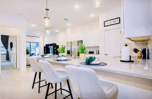 Mariner's VIllage House | ParadisoGrande 5BD/5BH "2mi SeaWorld" FREE Resort