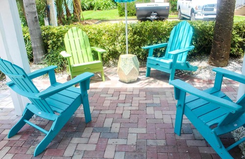 Pass-a-Grille House | Pass-A-Grille Key West Style Guest House Pool BBQ