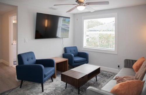 Gifford House | Patio I Firepit I 65 TV w/Netflix I 472mbps I WD