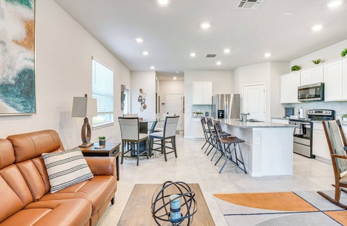 Wesley Chapel South House | Patio & Nature Views! Wesley Chapel End Unit