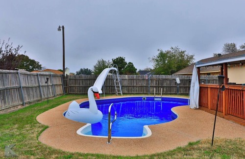 Abilene House | Patti's Place (POOL | Sleeps 9)!