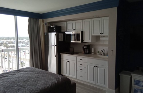 Ortona Park Condo | Peaceful and clean beach studio with ocean and city views in Daytona Beach