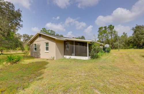 Williston House | Peaceful Country Home in Williston: Horses Welcome