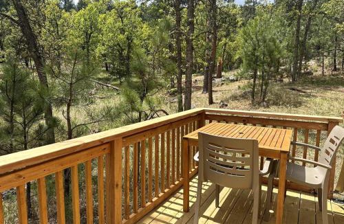 Hermosa Ski Chalet | Peaceful Forest Glamping Retreat Near the Black Hills, Hermosa, South Dakota