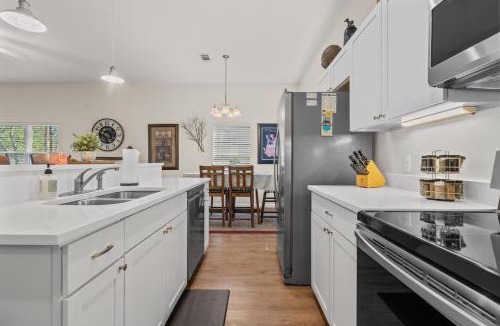 Hot Springs Village House | Peaceful Spacious 4BR Family Home Near Lakes Golf