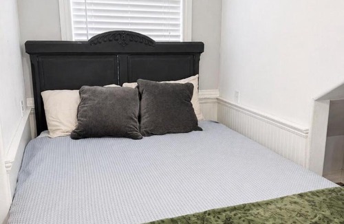 Huntington House | Peach Door Cottage