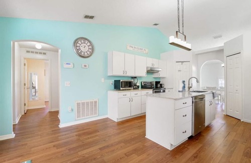 Palm Coast House | Pelican Palm - Poolside summer escape!