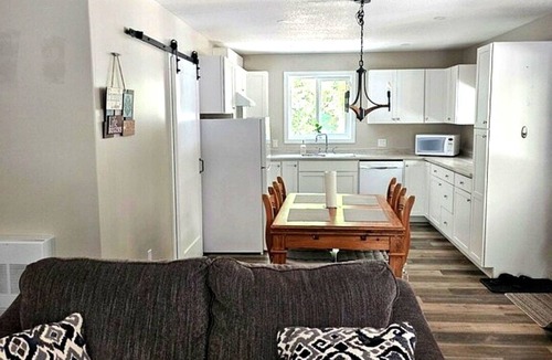 South Bruce Peninsula Cottage | Peninsula Perch: Water & Trails