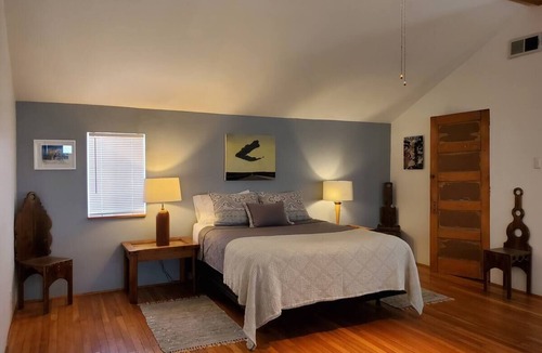 Anthony House | Penthouse apartment in a charming barn in La Union- perfect for a cozy getaway