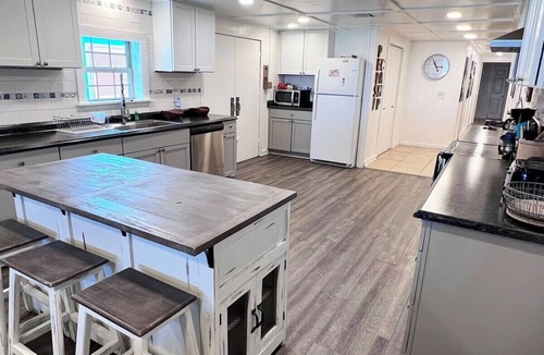 Grand Isle House | Pepsi Camp - Beachfront - Island Realty
