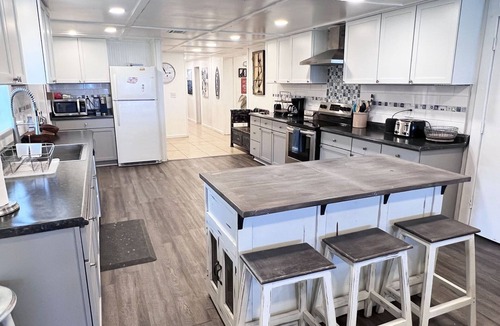 Grand Isle House | Pepsi Camp - Beachfront - Island Realty