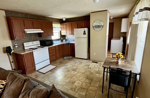 Prairieton House | Perfect for a long stay or a weekend getaway.