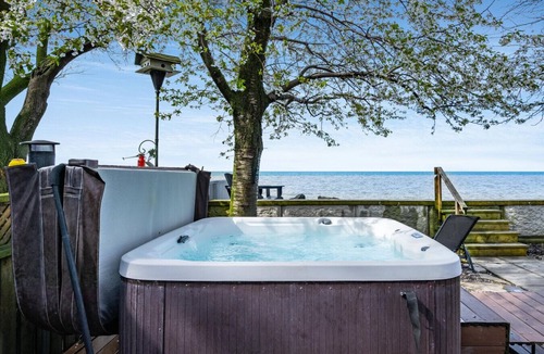 Leamington House | Perfect for accommodating multi-generational getaways