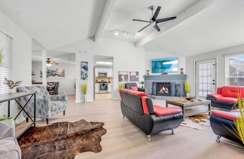 Plano House | Perfect Plano w/Pool/4 BDR PingPong Air Hockey