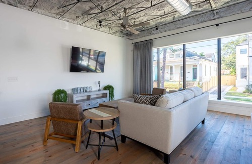 Mid-City House | Pet-Friendly Converted Warehouse w/ Outdoor Oasis