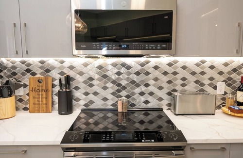 Deltona Lakes House | Pet-Friendly Luxury Retreat with Game Room and Fire Pit!