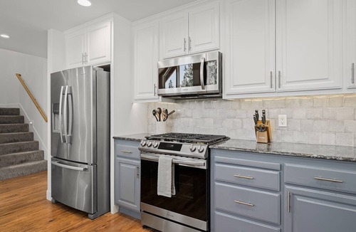Sugar Pine Estate House | Pet-Friendly Mountain Escape | King Suite, Near Trails, Downtown & Dining