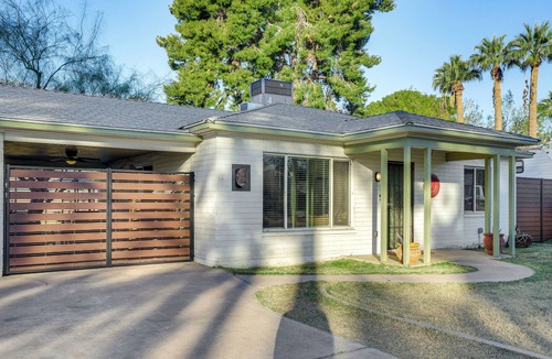 Alhambra Cottage | Pet-friendly Phoenix Home: Breezeway & Fenced Yard