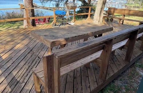 Florahome Cottage | Pet Friendly "Reel Chill" Lakehouse