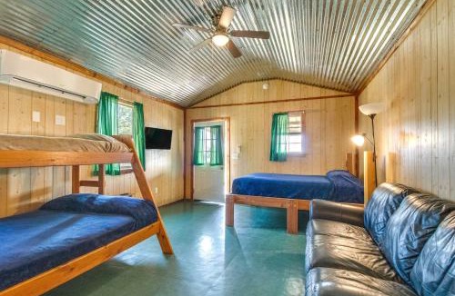 Salesville Apartment | Pet-Friendly Salesville Haven 3 Mi to Norfork Lake