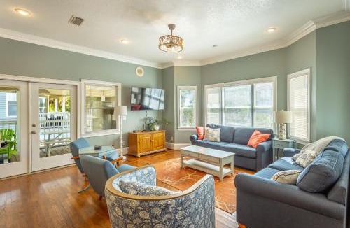 Plantation House | Pet Friendly- St George Island Sleeps 13- Pool