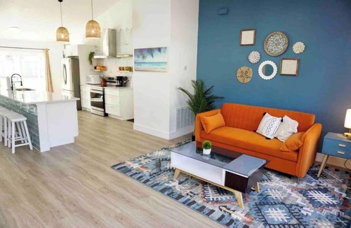 Palm Coast House | PETS OK! BOHO Bungalow 12mins to the Beach w/Pool Table