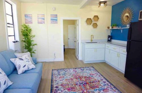 Smith's Memento Apartment | PETS OK Steps 2 Ocean Center Walk 2 Beach